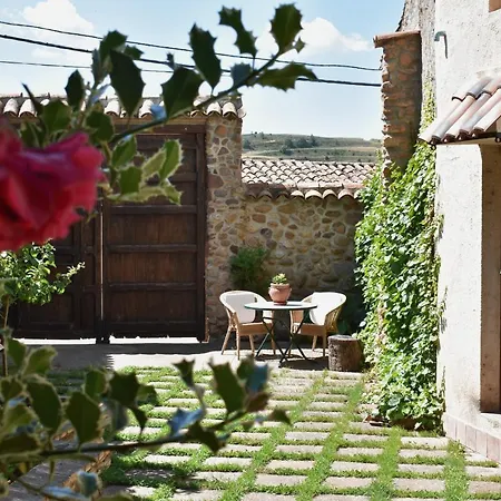 La Casa Del Azafran * Villanueva del Rebollar de la Sierra